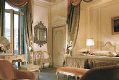 Hotel Gritti Palace guest room