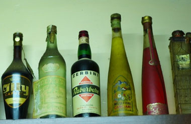 Assorted vintage digestifs